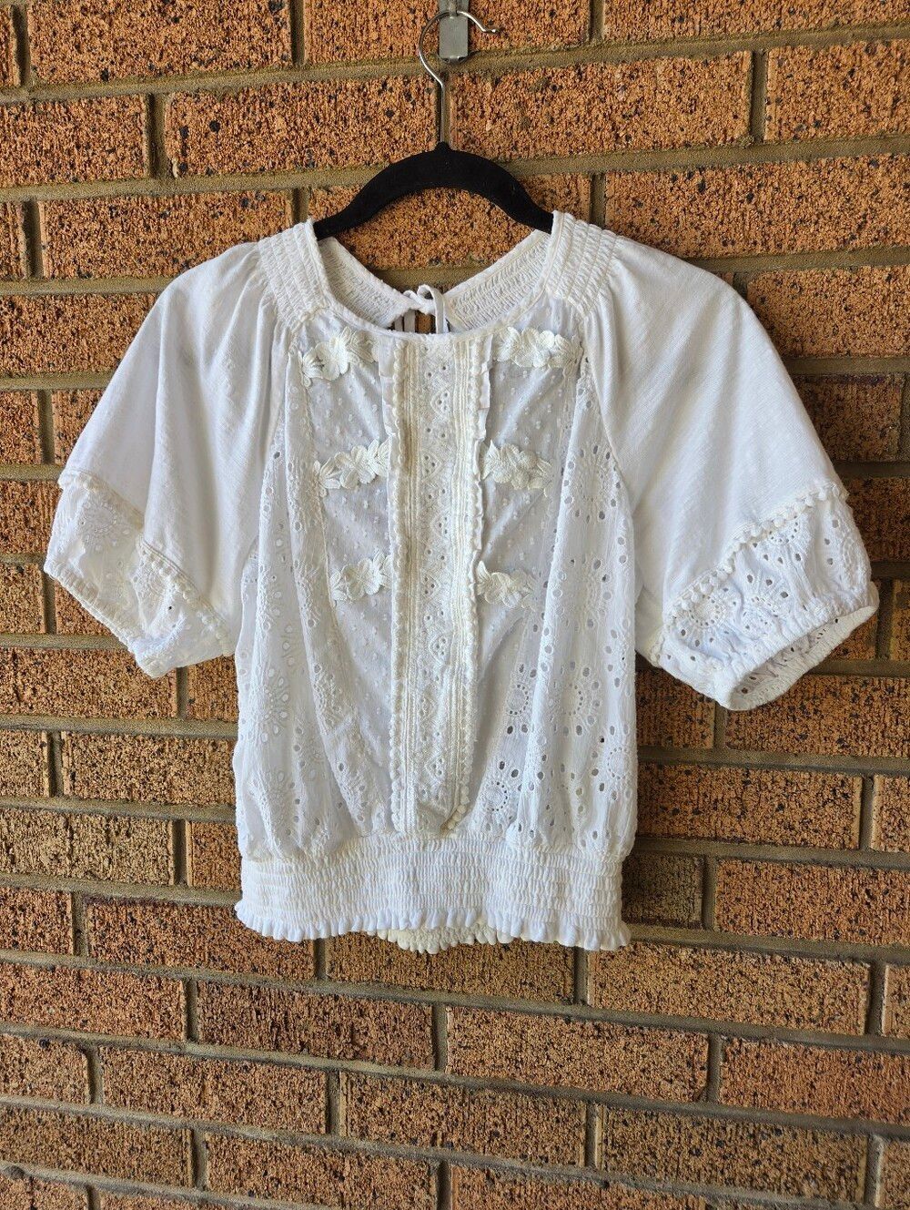 Porridge Anthropologie White Eyelet Lace Keyhole Blouse XS